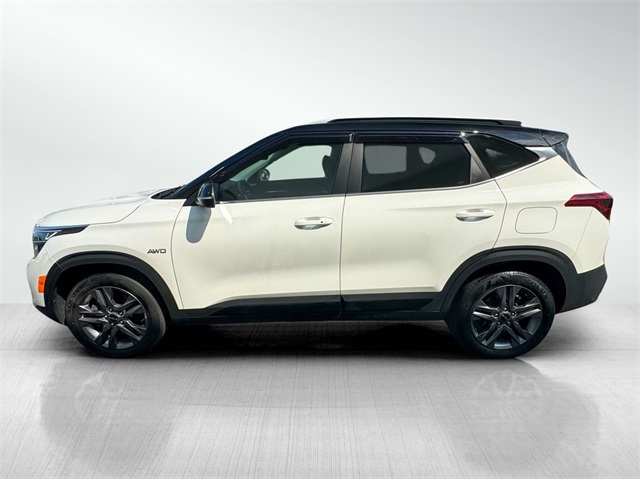 2023 Kia Seltos S photo 6