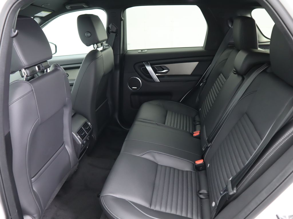2025 Land Rover Discovery Sport SE photo 20