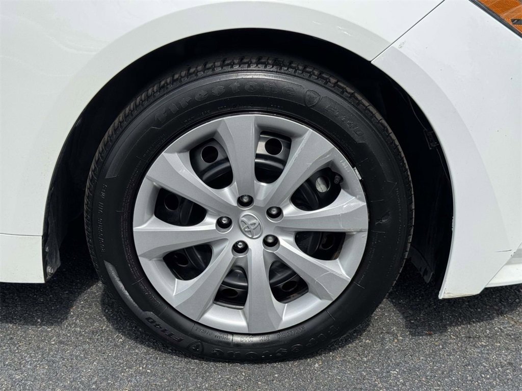 2024 Toyota Corolla LE photo 12