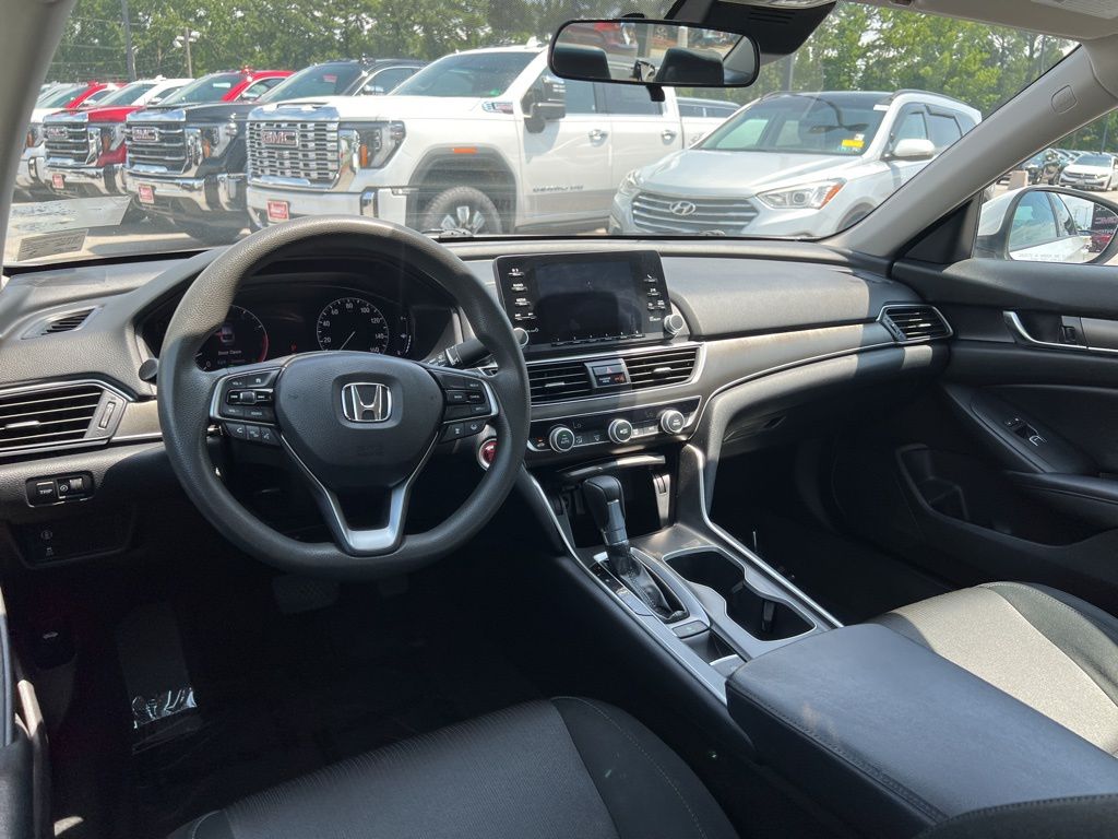 2018 Honda Accord LX 1.5T photo 19