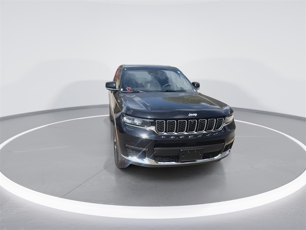 2024 Jeep Grand Cherokee Limited photo 2