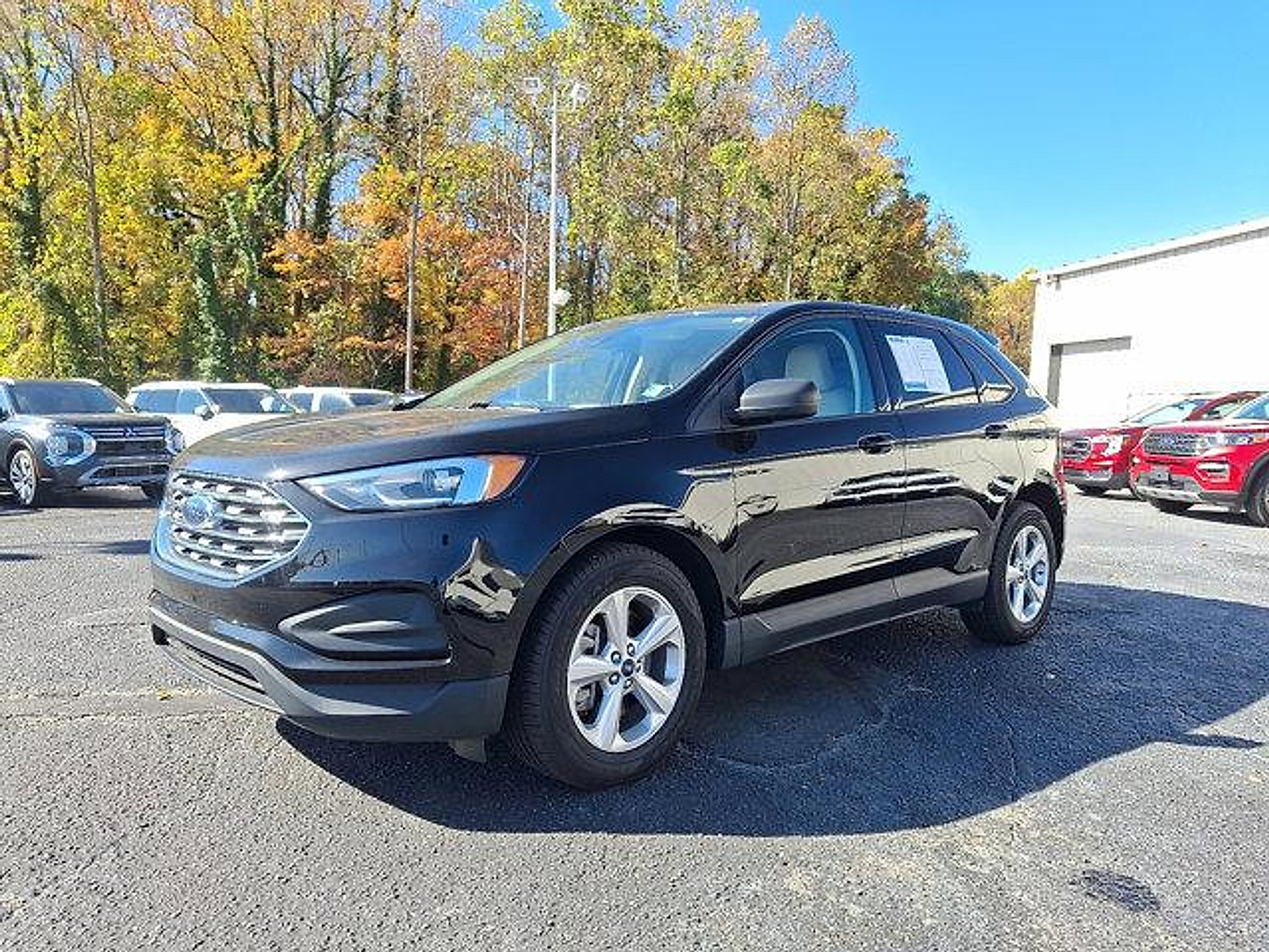 2022 Ford Edge SE photo 3