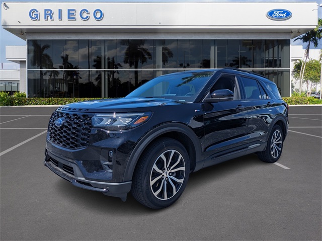 2025 Ford Explorer ST-Line photo 2