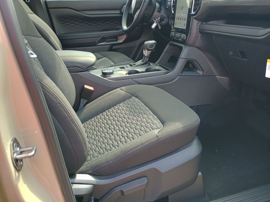 2025 Ford Ranger XLT photo 18