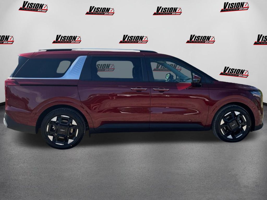 2026 Kia Carnival EX photo 4