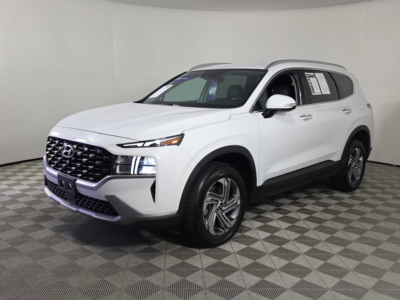2023 Hyundai Santa Fe SEL photo 3