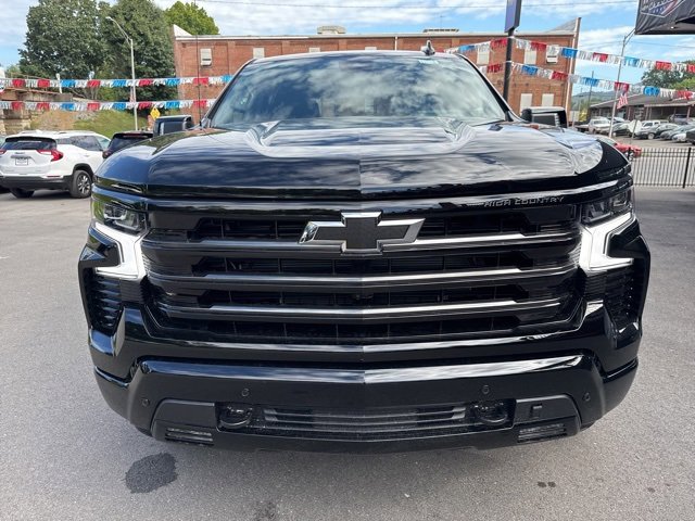 2026 Chevrolet Silverado 1500 High Country photo 3