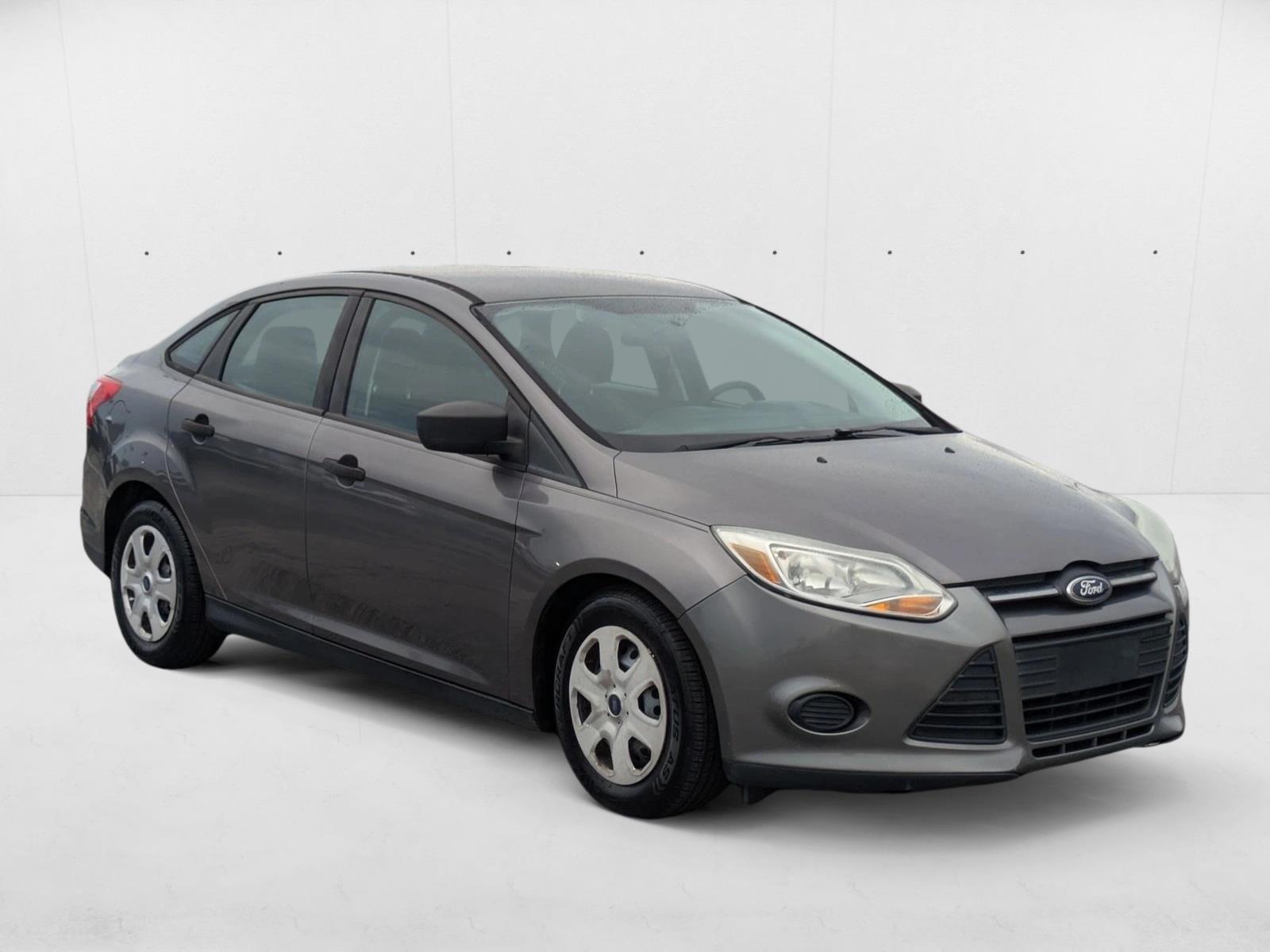 2013 Ford Focus S photo 3