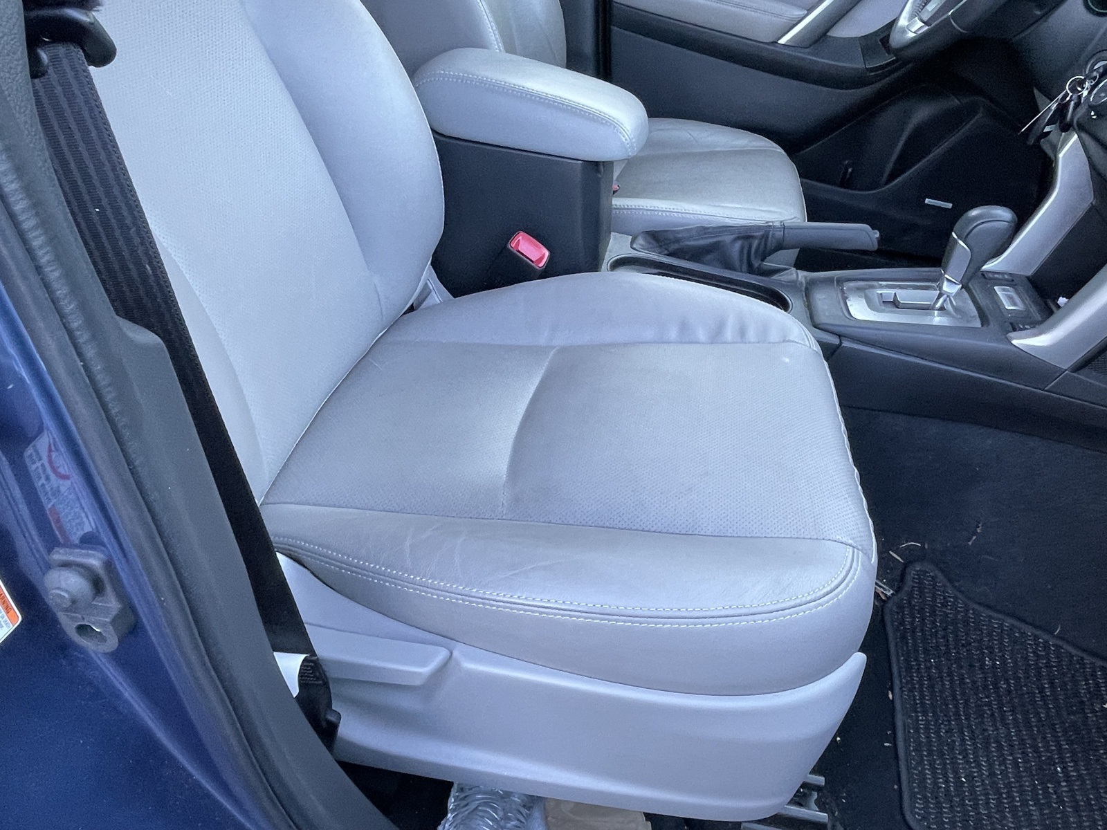 2014 Subaru Forester 2.5i Touring photo 23
