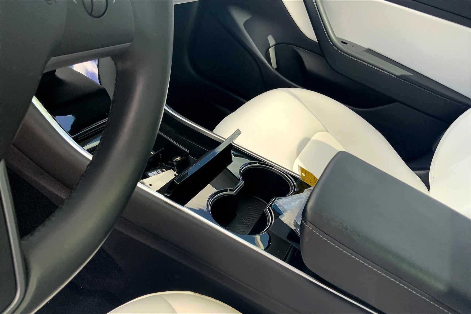 2019 Tesla Model 3 Standard Range photo 13