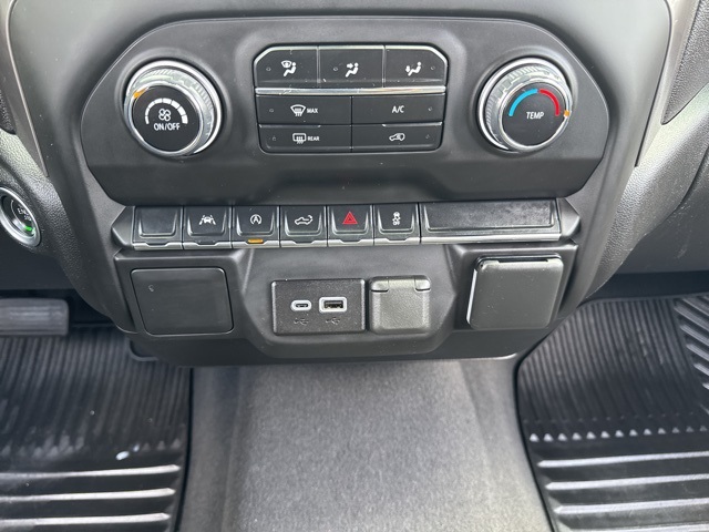 2023 Chevrolet Silverado 1500 Custom photo 30
