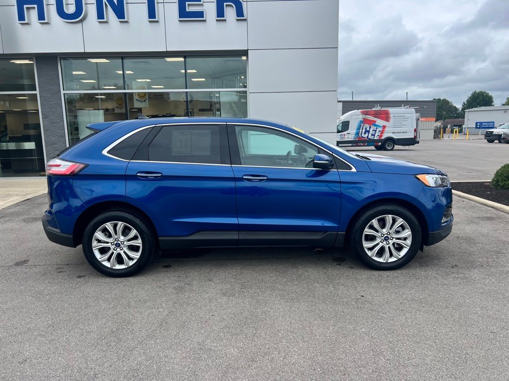 2022 Ford Edge Titanium photo 44