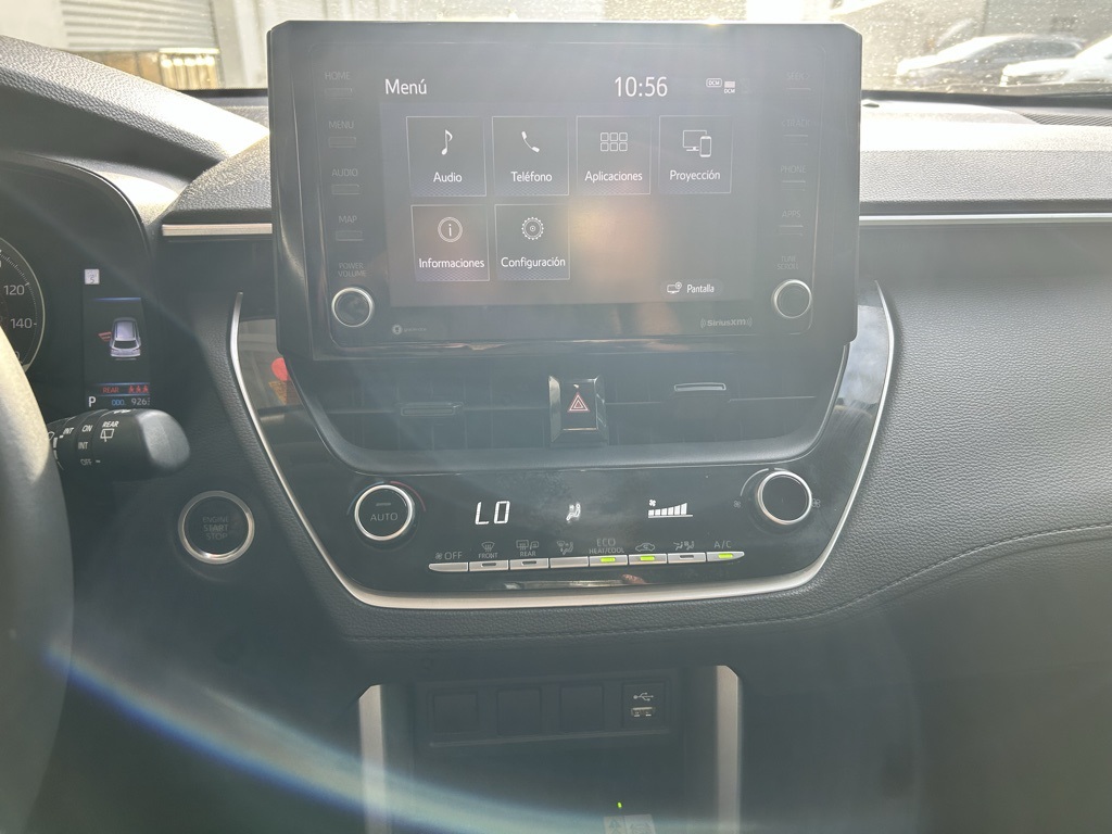 2022 Toyota Corolla Cross LE photo 7