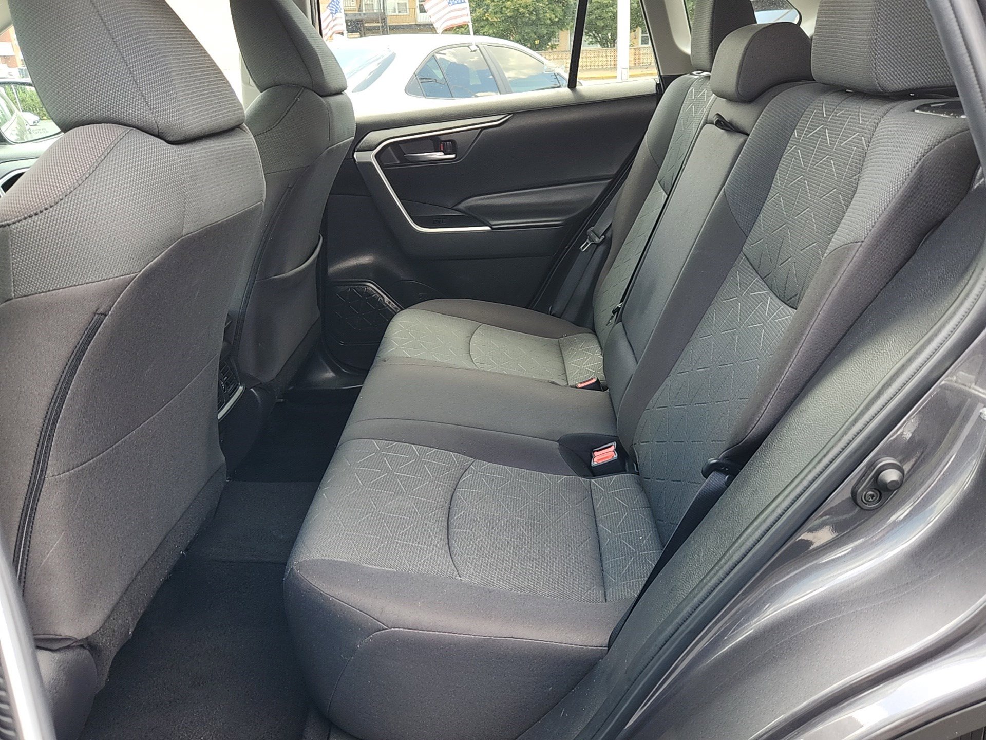 2023 Toyota RAV4 XLE photo 23