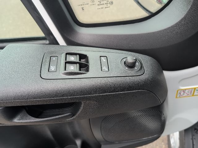 2025 Ram ProMaster 1500 photo 9