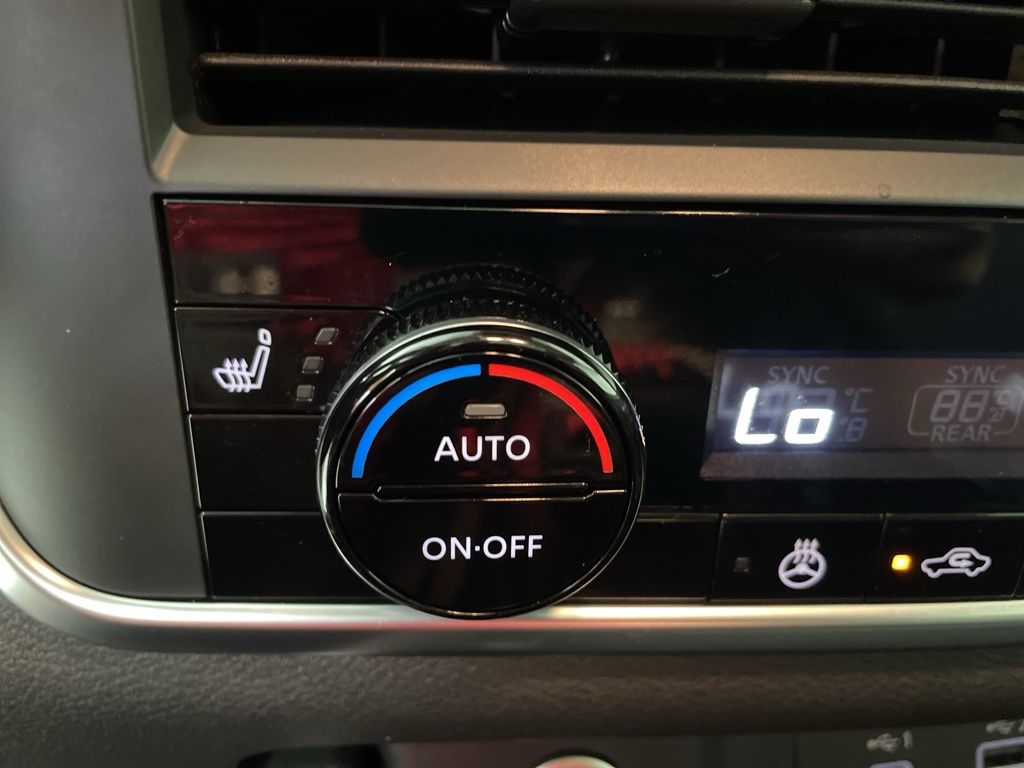 2023 Nissan Rogue SV photo 30