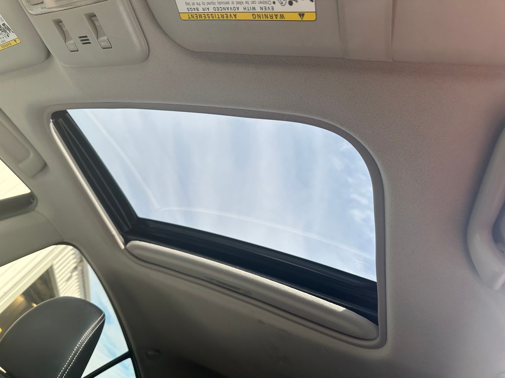 2015 Toyota Prius C Four photo 21