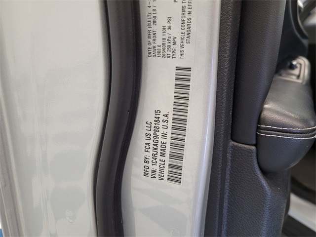 2023 Jeep Grand Cherokee Laredo photo 15