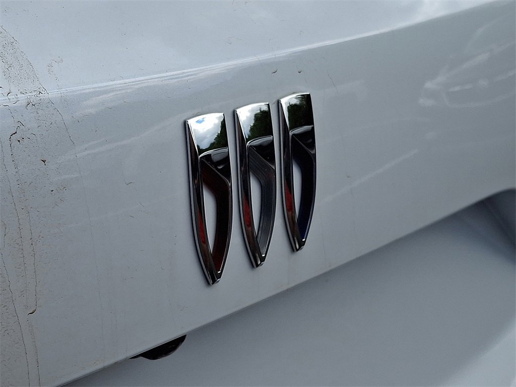 2025 Buick Envision Sport Touring photo 10