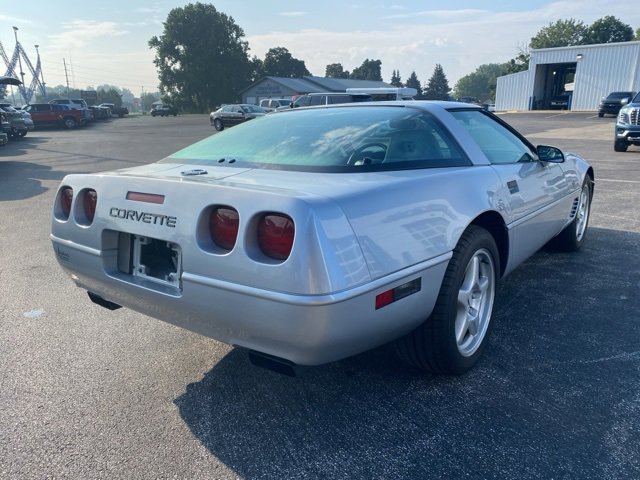 1996 Chevrolet Corvette Base photo 3