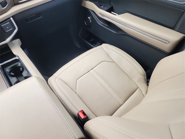 2024 Ford Expedition MAX Limited photo 14