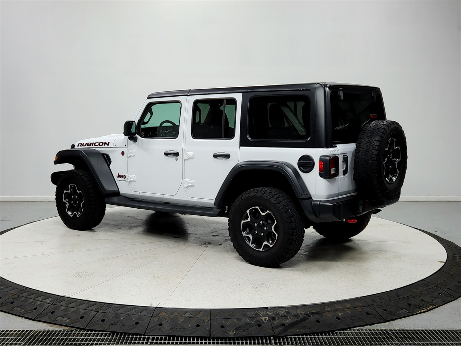 2023 Jeep Wrangler Rubicon photo 4