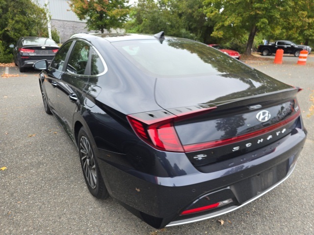 2021 Hyundai Sonata Hybrid Limited photo 4