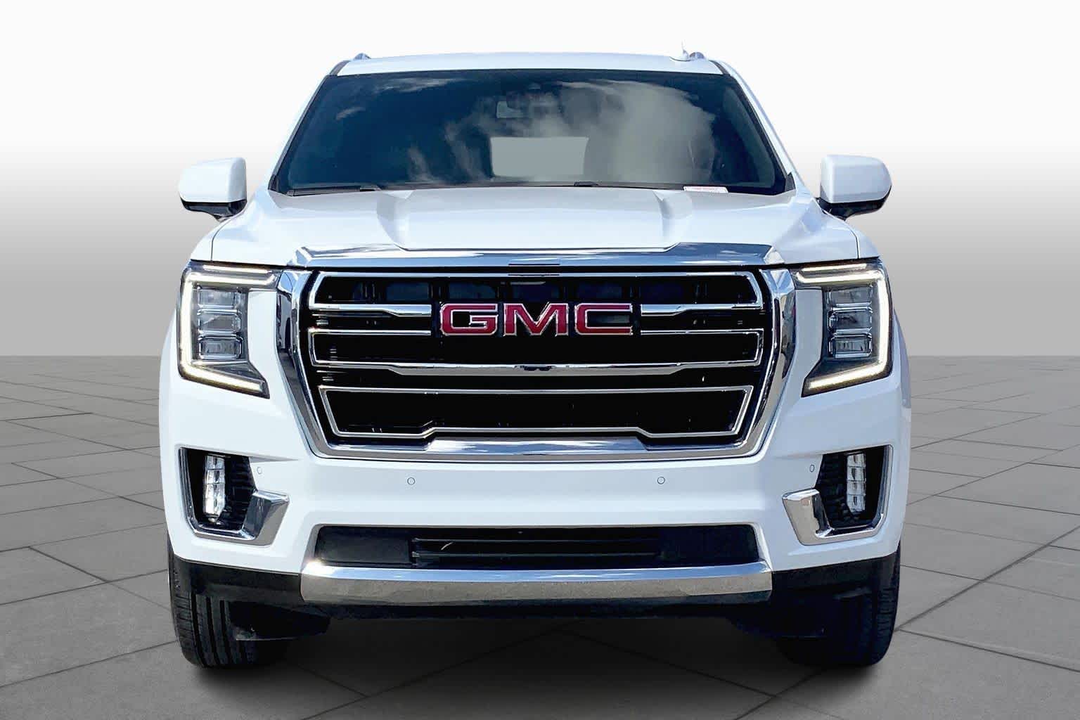 2023 Gmc Yukon SLT photo 3