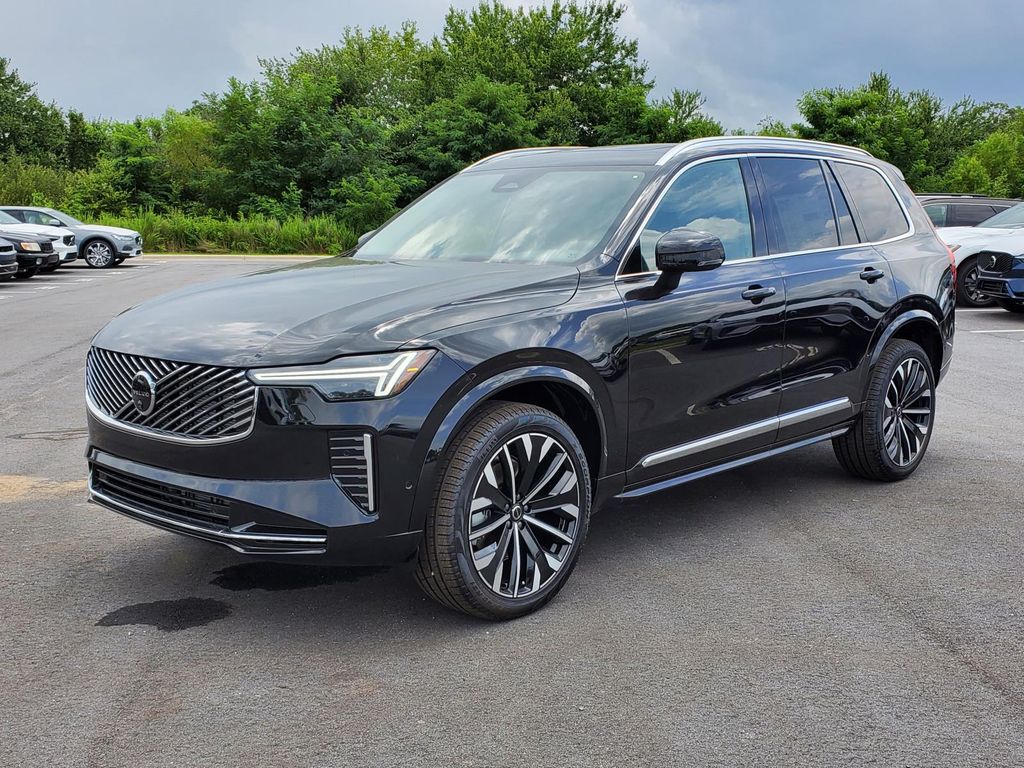 2026 Volvo XC90 AWD Plus photo 17