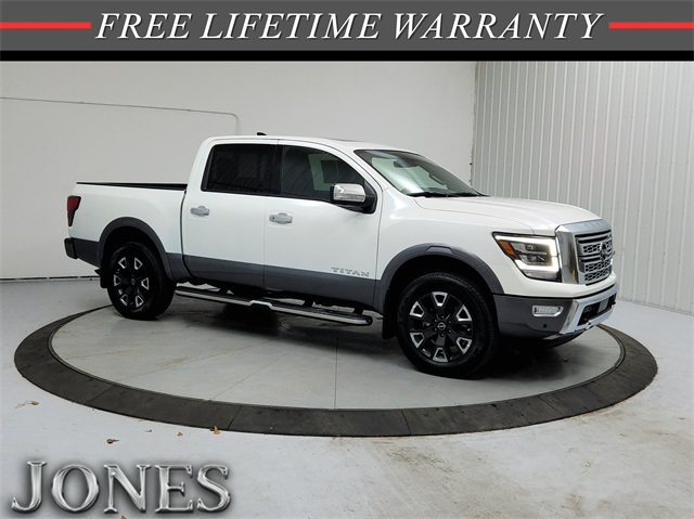 2023 Nissan Titan Platinum Reserve's photo