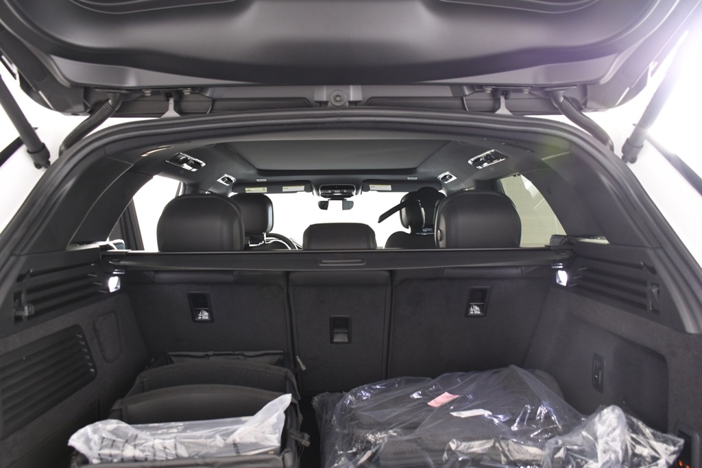 2025 Land Rover Range Rover Sport SE photo 22