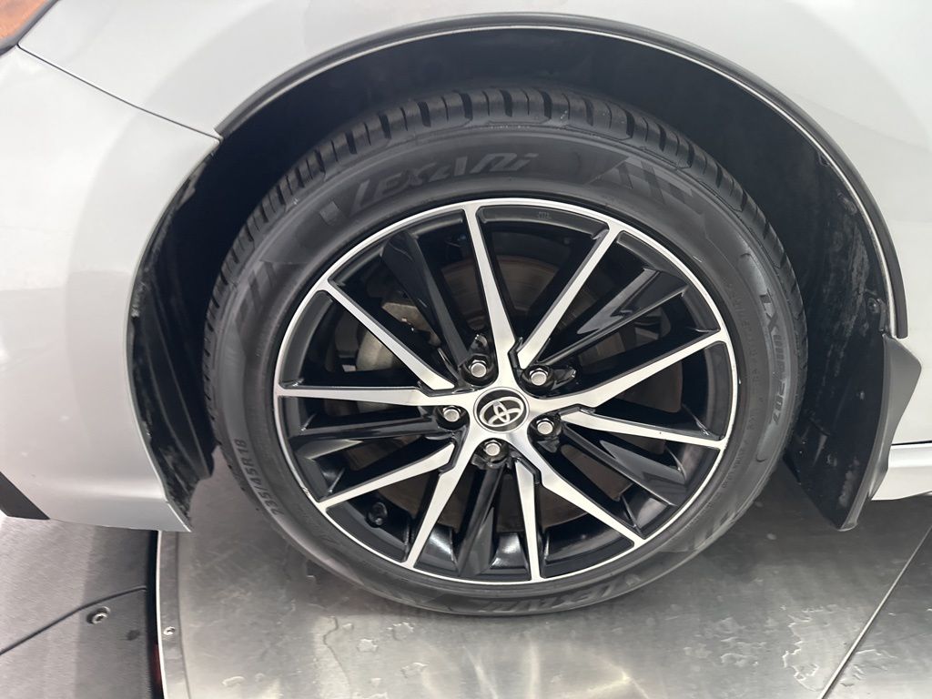 2021 Toyota Camry SE photo 26