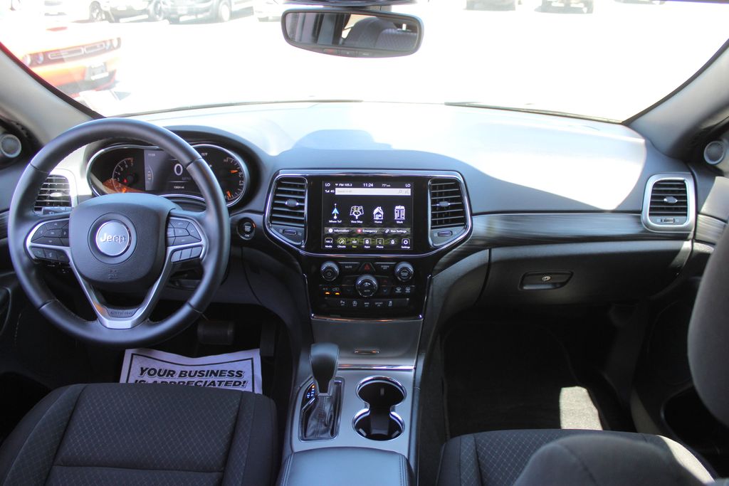 2022 Jeep Cherokee Laredo photo 15