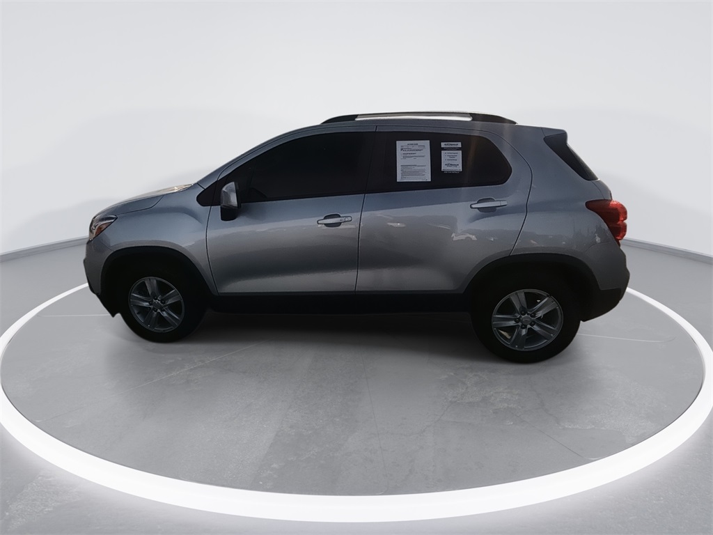 2022 Chevrolet Trax LT photo 4