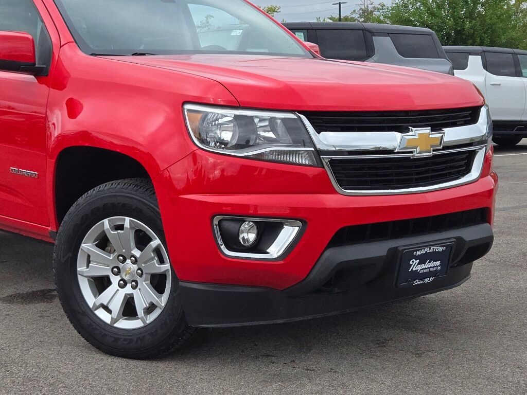 2020 Chevrolet Colorado LT photo 2