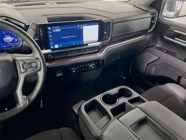 2024 Chevrolet Silverado 1500 RST photo 19