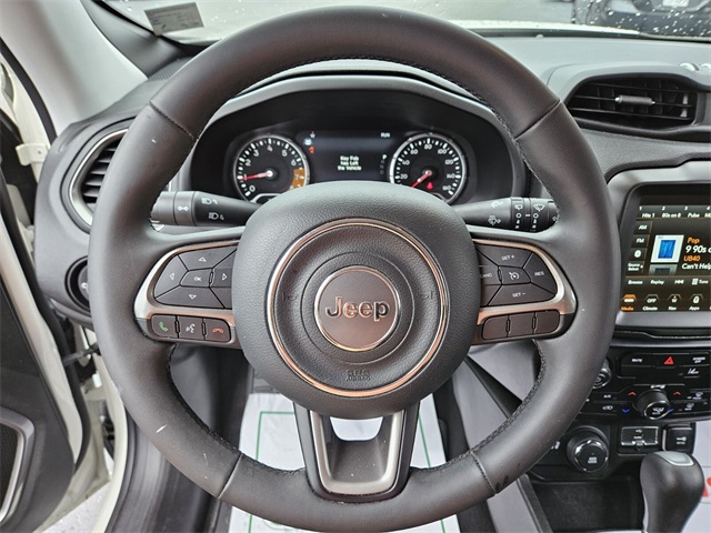 2022 Jeep Renegade Latitude photo 25