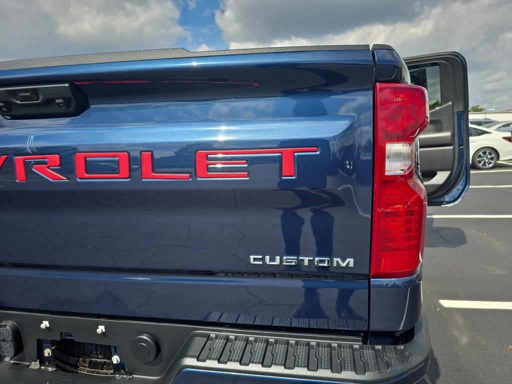 2023 Chevrolet Silverado 1500 Custom photo 30