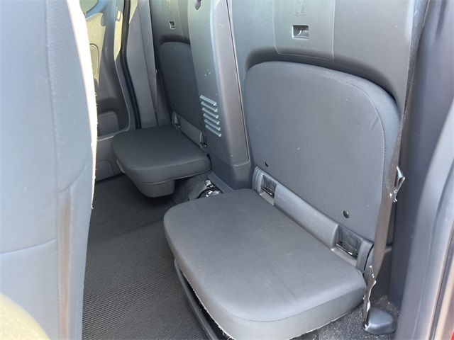 2022 Nissan Frontier S photo 10
