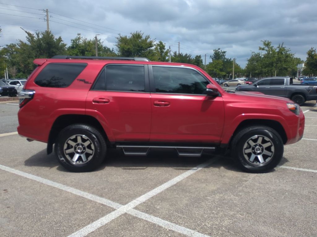 2024 Toyota 4Runner TRD Off-Road Premium photo 3