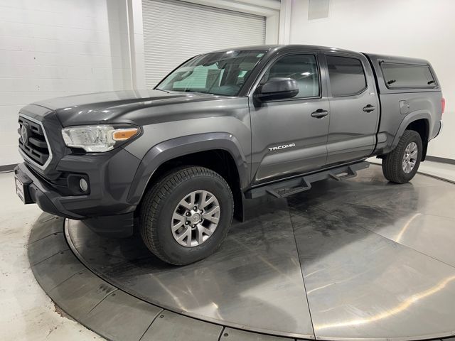 2019 Toyota Tacoma SR5's photo