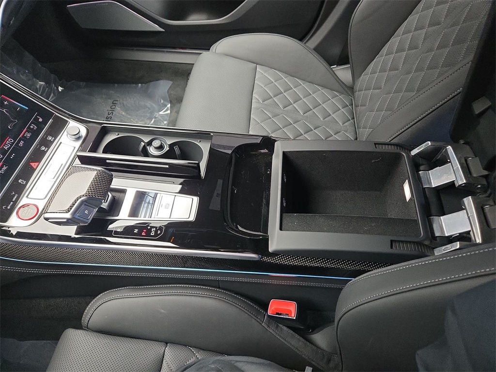 2025 Audi S8 4.0T photo 12