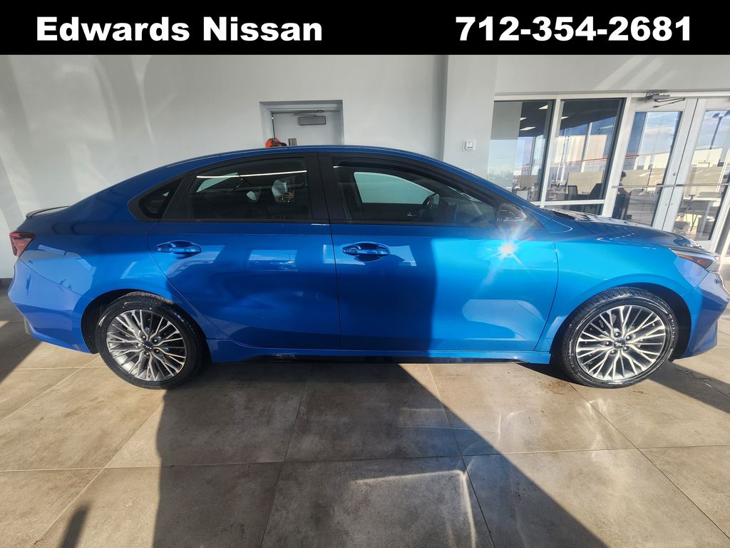 2023 Kia Forte GT-Line's photo