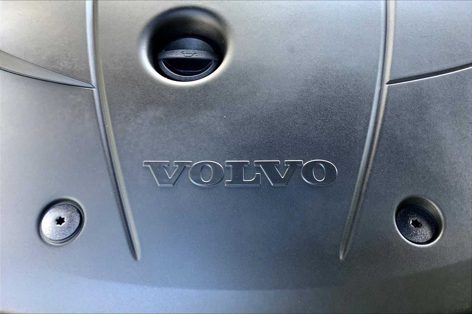 2020 Volvo V60 Cross Country photo 23