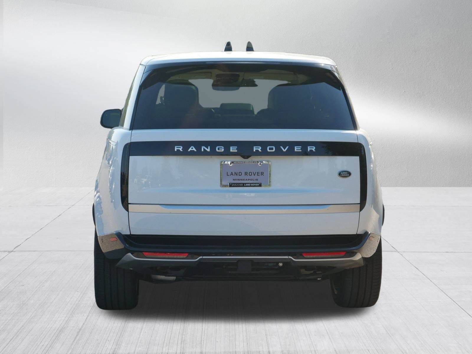 2023 Land Rover Range Rover Autobiography photo 4