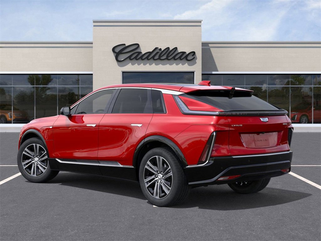 2024 Cadillac Lyriq Luxury photo 3