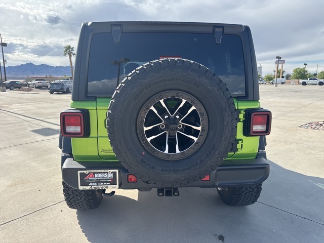 2025 Jeep Wrangler Willys photo 4