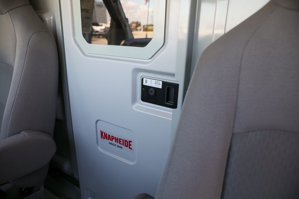 2026 Ford E-350 Base photo 43
