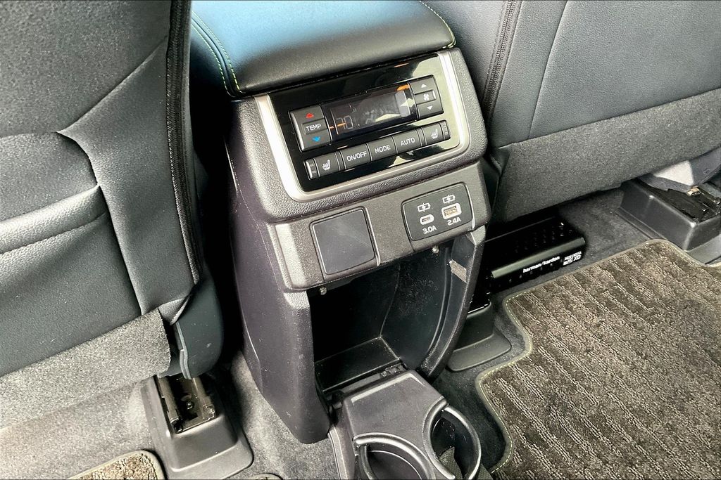 2023 Subaru Ascent Onyx Edition photo 25
