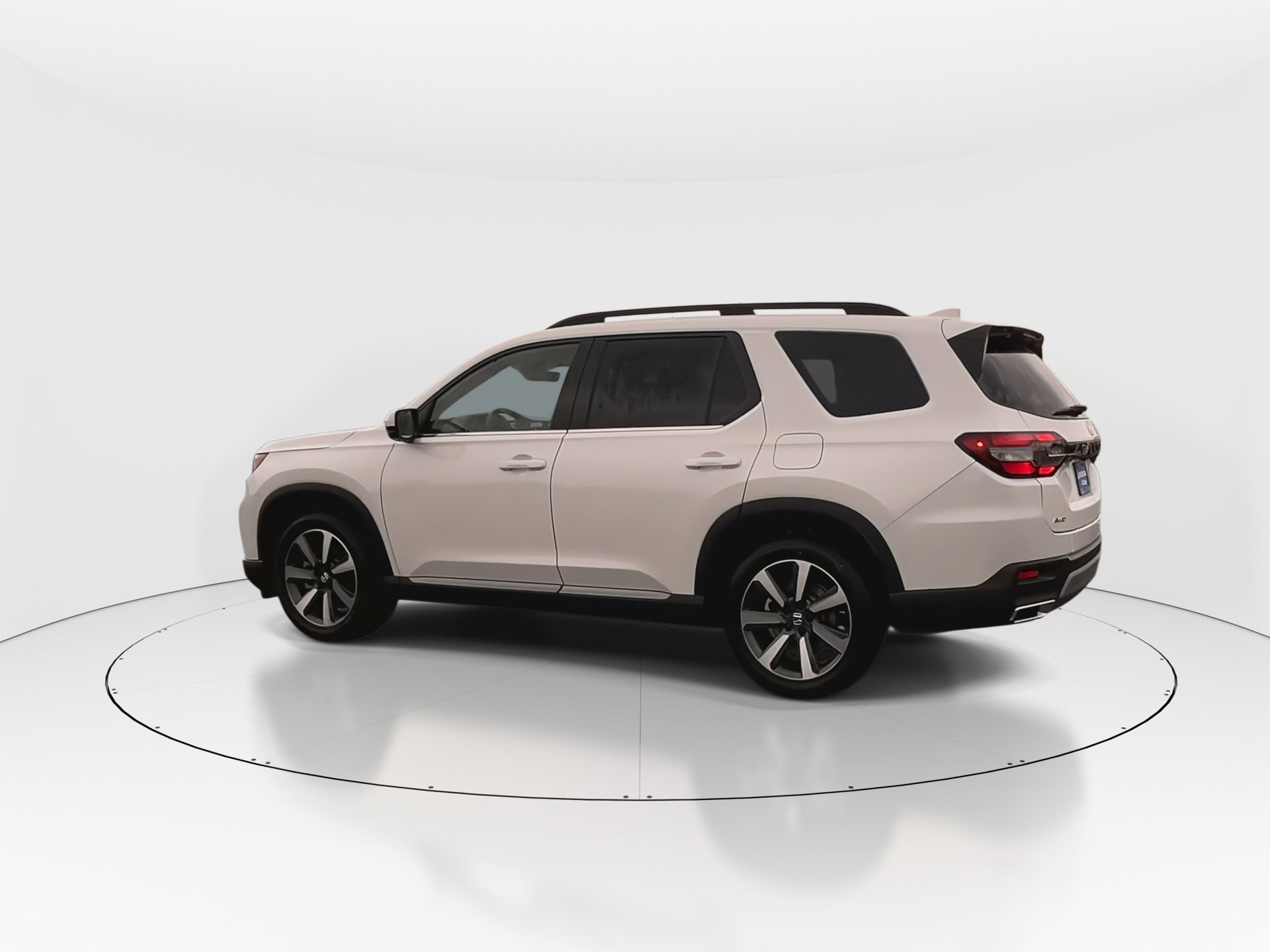 2025 Honda Pilot Touring photo 6